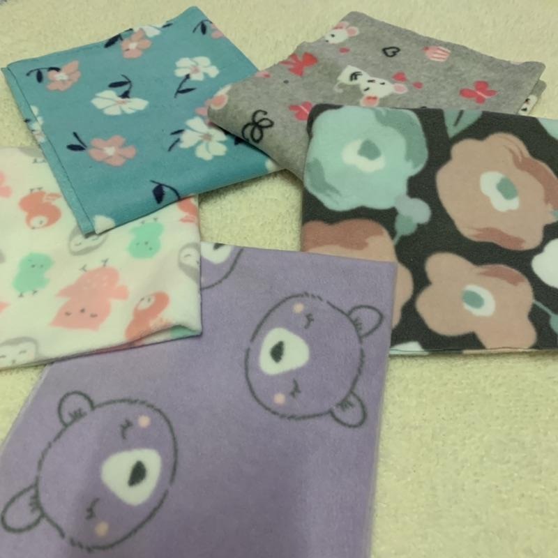 豆腐媽 現貨 布尿布 乾爽片 隔離墊 搖粒絨布 手工裁剪 快乾 素色 雙層 拷克 乾爽層 ssr-細節圖3