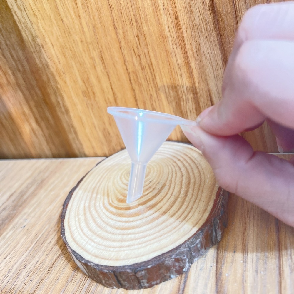 迷你漏斗 分裝小漏斗 分裝精油小漏斗 塑膠漏斗-細節圖2