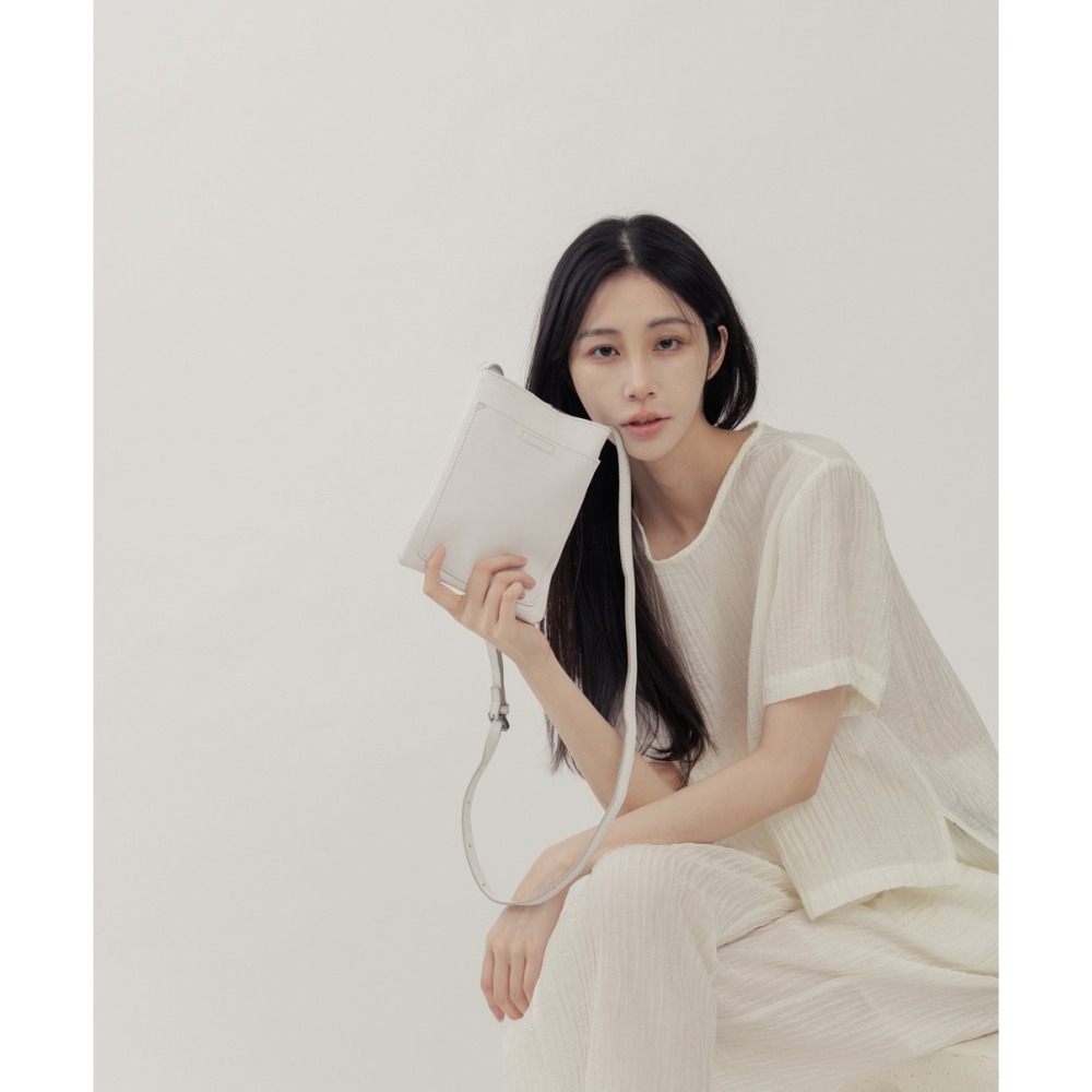 Supportingrole小四方廓型結構真皮手提肩斜背包 白-細節圖5