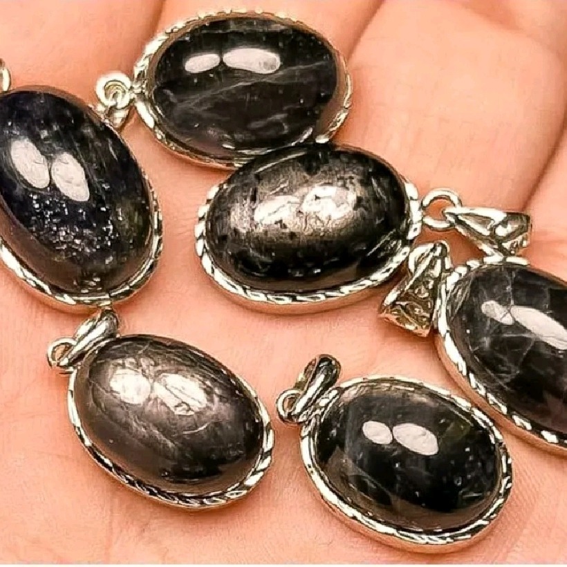 🌌天然貓眼堇青石招財招人緣理性抒壓避水險情人節母親節慶生日送禮收藏