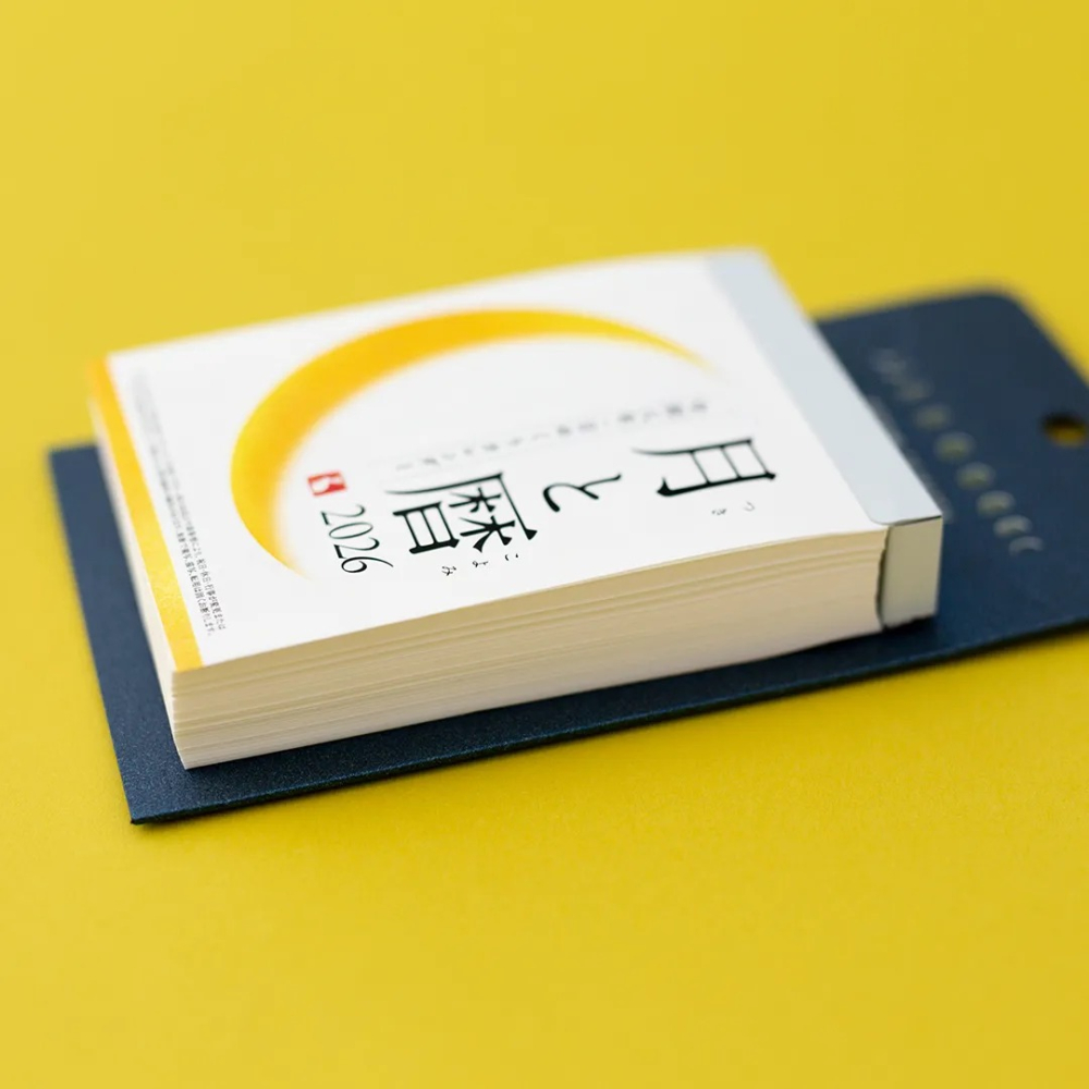 【現貨】曆生活 2026 月相日曆 月と曆  桌曆 掛曆 月的變化 NK8812♡萌獸動物園♡-細節圖6