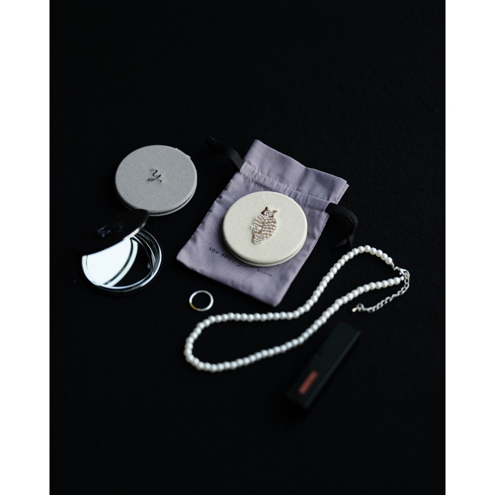【現貨】 SOU SOU特典 貓頭鷹雙面刺繡化妝鏡 隨身鏡 手鏡  小圓鏡 折疊鏡 日本製♡萌獸動物園♡-細節圖4