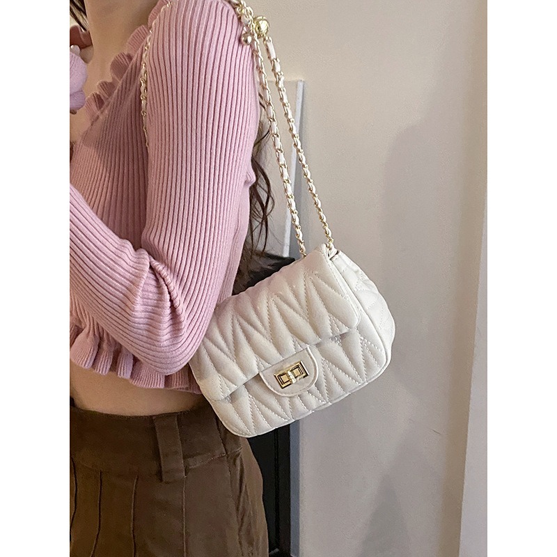 【TIDE.EF】 包包 單肩包 側背包 肩背包 斜背包 半月包 包包女 手機包 垃圾袋包包 链条托特包 尚菱格链条包-細節圖2