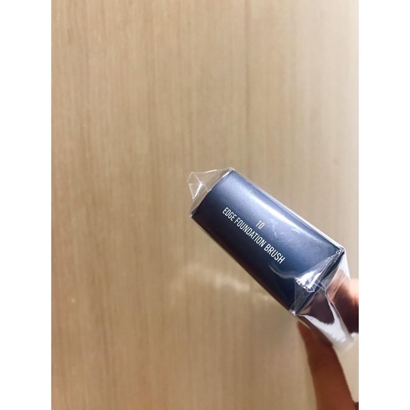 ［全新現貨］美國官網🇺🇸Kat von d粉底刷10號化妝刷Lock-It Edge Foundation Brush-細節圖3