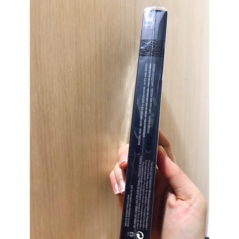 ［全新現貨］美國官網🇺🇸Kat von d粉底刷10號化妝刷Lock-It Edge Foundation Brush-細節圖4