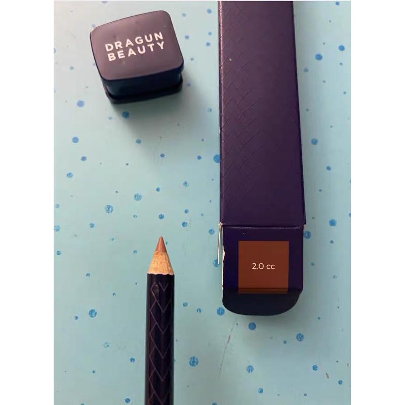 美國代購現貨 Dragun Beauty Lip Job Liner 唇線筆+卷筆刀削筆刀套裝唇筆 2.0cc土色-細節圖4