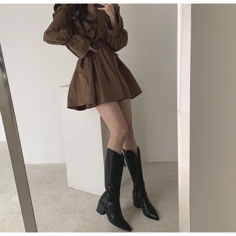 La Maison甜美氣質V領荷葉邊收腰綁帶長袖洋裝-細節圖3