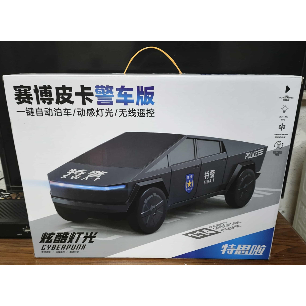 《周邊》【現貨】 特賣 特斯啦 OKAIRAN 奧凱倫 賽博皮卡 警車版 黑色 1:14-細節圖2