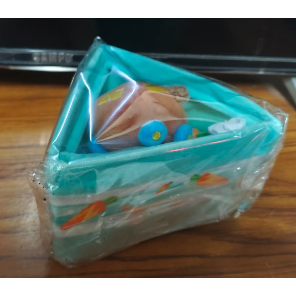 《周邊》【現貨】特賣 正版授權 代理版 天竺鼠車車 PUI PUI 阿比 泰迪 巧克力 三角蛋糕收納盒 絨毛收納盒-規格圖5