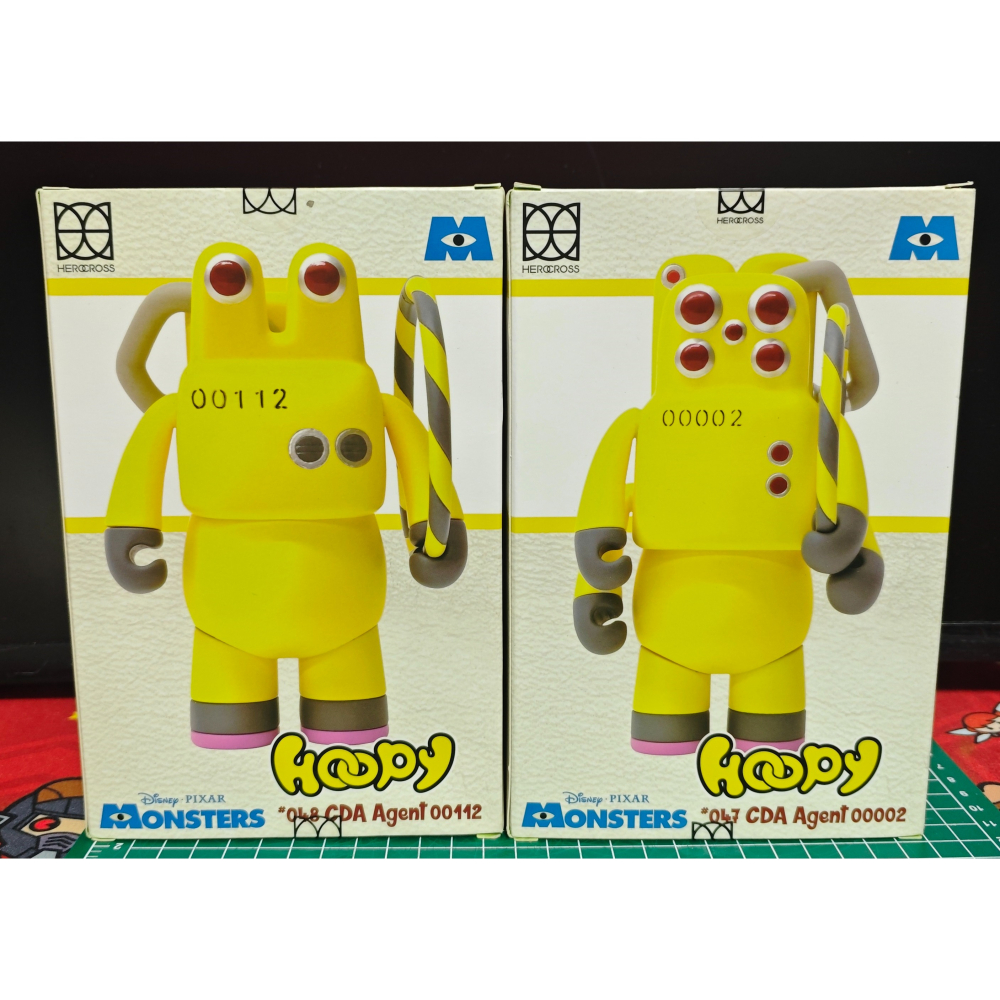 《周邊》【☆現貨☆】特賣 正版 景品 公仔 模型 PIXAR 迪士尼 Monsters 怪獸電力公司 CDA防疫人員-細節圖2