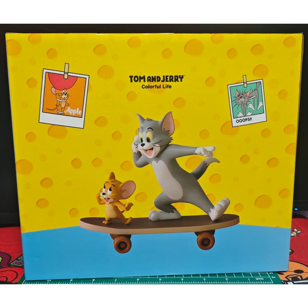 《周邊》【現貨】特賣 正版授權 全家 禮盒 湯姆貓與傑利鼠 Tom and Jerry 滑板造型爆米花桶 造型爆米花桶-細節圖3