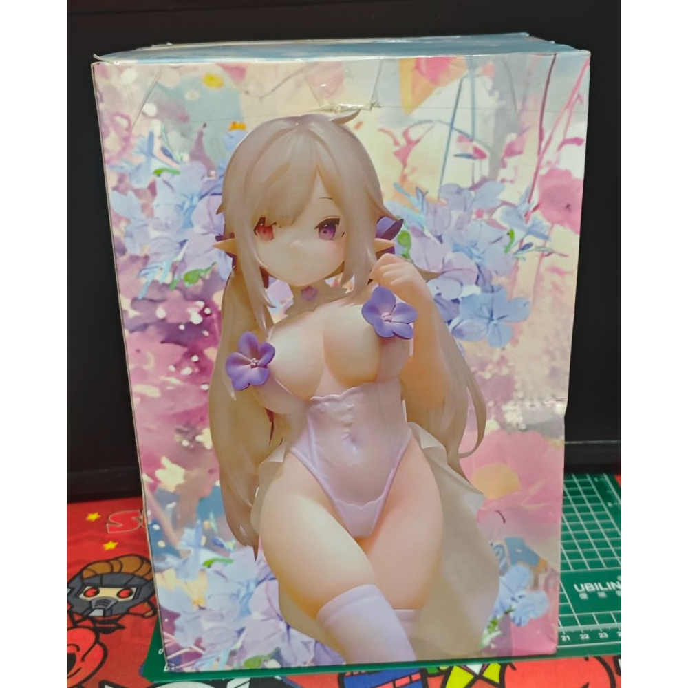 《周邊》【☆現貨☆】特賣 非官方 公仔 模型 巨無霸公仔 美女公仔 純白精靈 白精靈 精靈 可脫 車頭燈-細節圖3