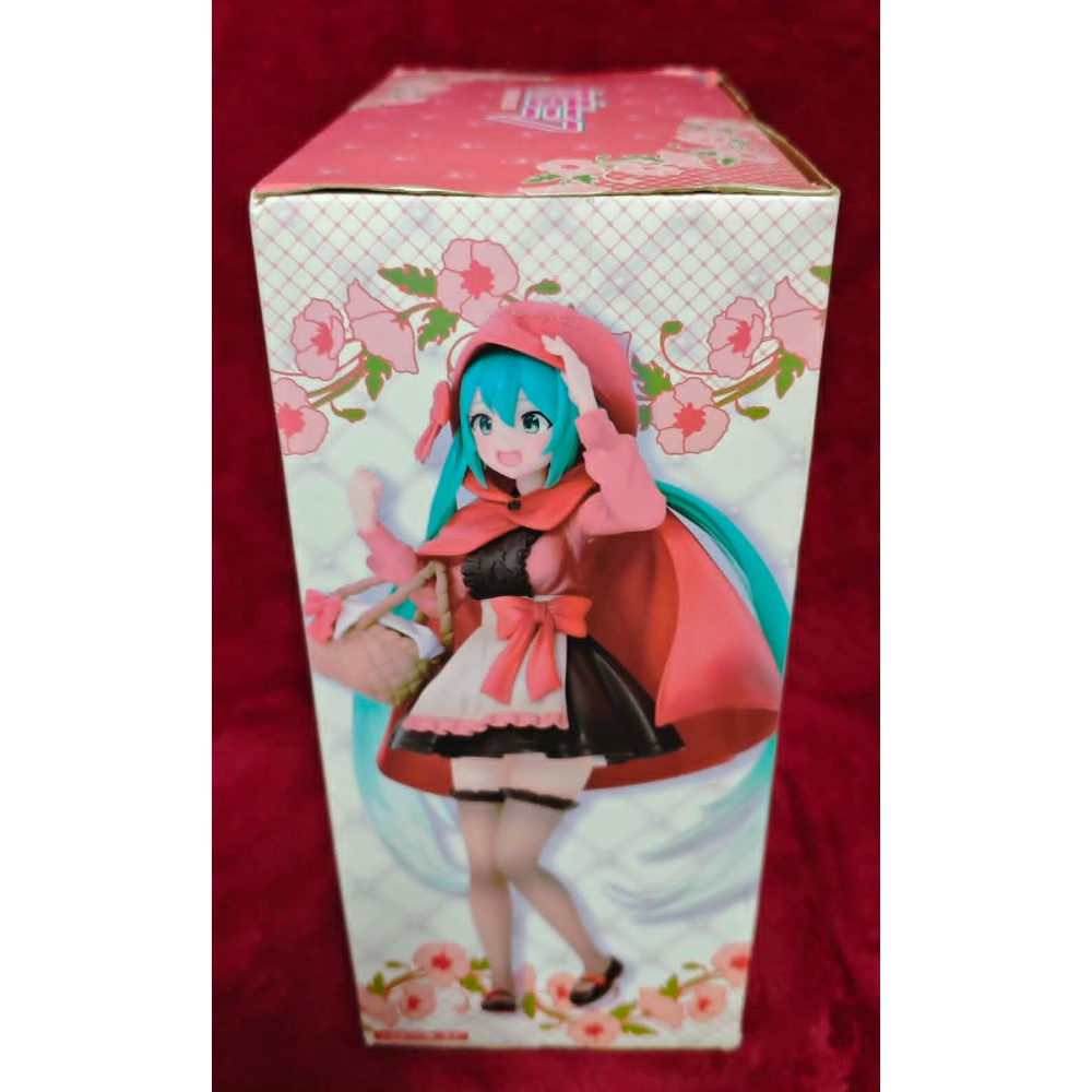 《周邊》【現貨】特賣 代理版 景品 公仔 TAITO 初音未來 miku  WONDERLAND 童話系列 小紅帽-細節圖2