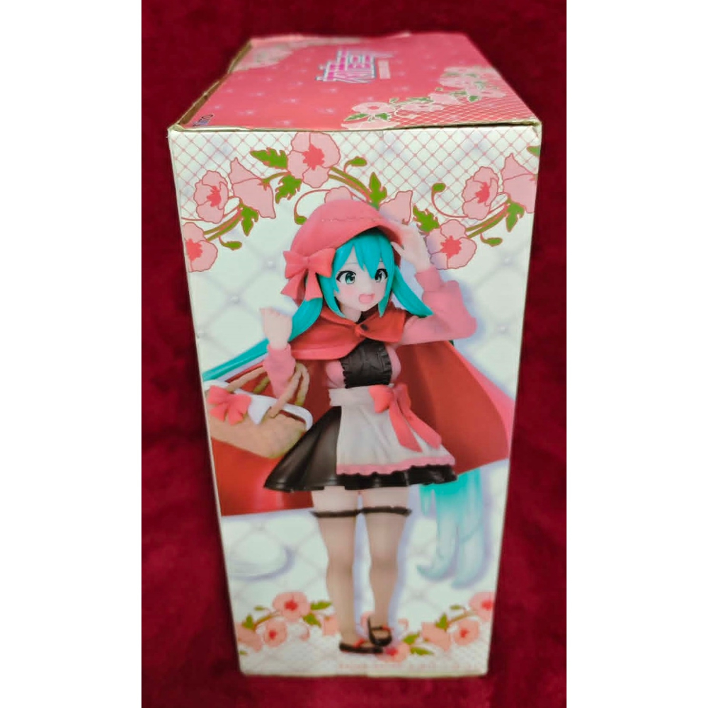 《周邊》【現貨】特賣 代理版 景品 公仔 TAITO 初音未來 miku  WONDERLAND 童話系列 小紅帽-細節圖4