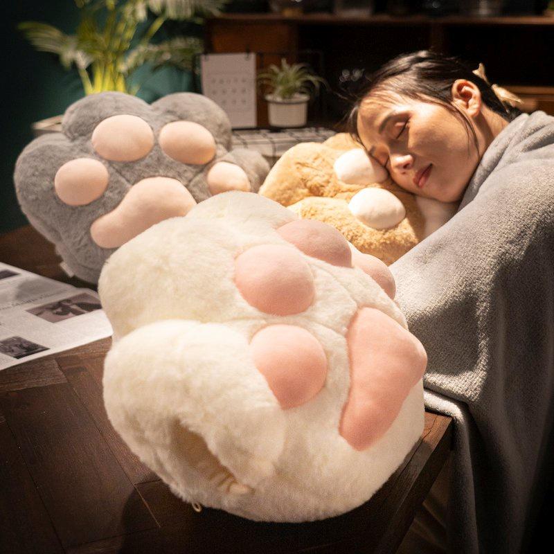 🎀【現貨+發票】《貓奴必備！》可愛貓咪貓掌貓爪肉球枕頭靠墊暖手抱枕毛毯空調毯子午睡毯子被子抱枕毯三用枕珊瑚絨毯情人節禮物-細節圖4