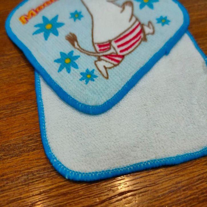 🎀【現貨+發票】日本訂單MOOMIN嚕嚕咪嚕嚕米姆明迷你小方巾迷你毛巾超吸水細緻純棉加厚款純棉毛巾小方巾手帕吸水杯墊-細節圖3