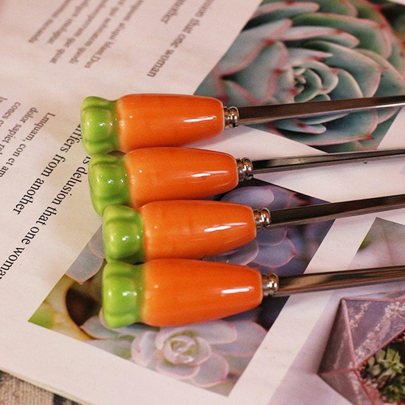 🎀【現貨+發票】優質304不鏽鋼紅蘿蔔湯匙不鏽鋼餐具造型餐具造型湯匙陶瓷手柄 咖啡湯匙 攪拌湯匙 304不鏽鋼長湯匙-細節圖6