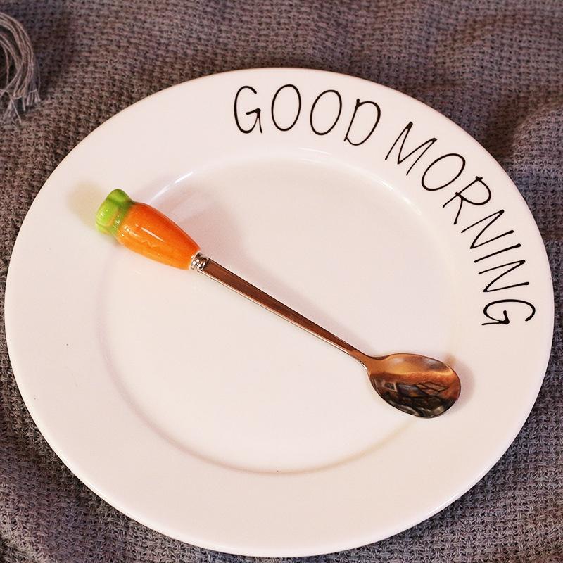 🎀【現貨+發票】優質304不鏽鋼紅蘿蔔湯匙不鏽鋼餐具造型餐具造型湯匙陶瓷手柄 咖啡湯匙 攪拌湯匙 304不鏽鋼長湯匙-細節圖7