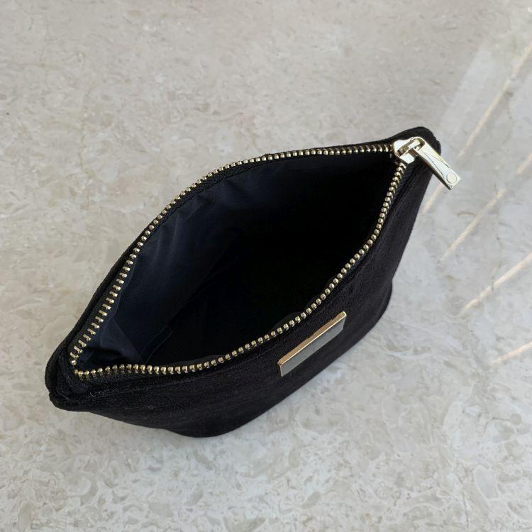 🎀【現貨+發票】素色純色絲絨化妝包立體甜美化妝包大容量手拿包手機包筆袋萬用包毛絨筆袋大容量收納袋筆刷包收納包鉛筆盒-細節圖5