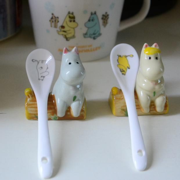 🎀【現貨+發票】Zakka日式陶瓷筷架快嫁筷子托筷拖筷子架超萌MOOMIN嚕嚕咪嚕嚕米姆明歌妮可兒陶瓷小擺件擺飾婚禮小物-細節圖9