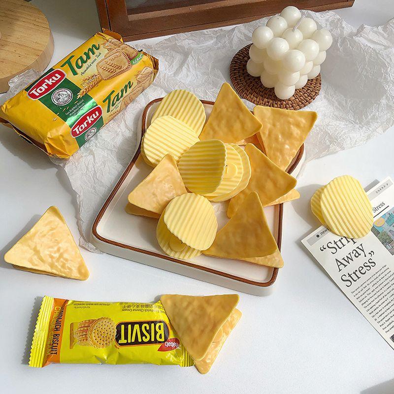 🎀【現貨+發票】INS超療癒仿真洋芋片夾子洋芋片夾洋芋片造型薯片密封夾文件夾手帳夾零食封口夾發票夾帳單夾創意設計拍照道具-細節圖4