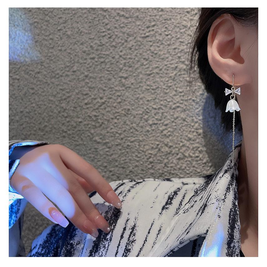 耳環 耳釘 耳飾 耳針 小橙子🍊 台灣現貨 S925 銀針 長款 流蘇 耳線鈴 蘭花 鋯石 蝴蝶結 輕奢 小眾 精緻-細節圖8