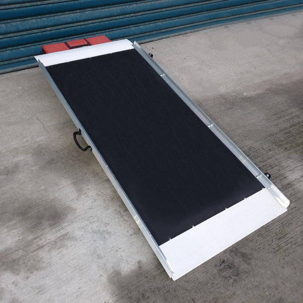 ❰免運❱ 斜坡板專家 單片式玻璃纖維斜坡板 SGS認證 輕量質硬 台灣製造 工廠直營 斜坡板-細節圖4