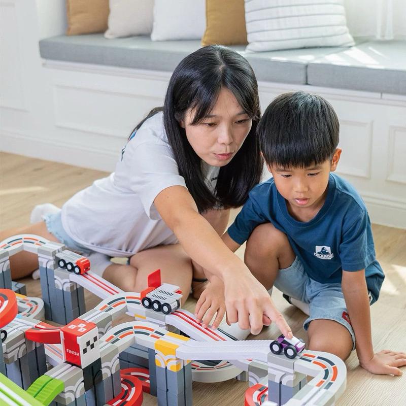 ❰免運❱ Qbi熱血賽車手：競速挑戰賽 手眼協調 視覺追視 認知學習 益智玩具 兒童學習玩具 邏輯推理 玩具 觸覺舒緩-細節圖3