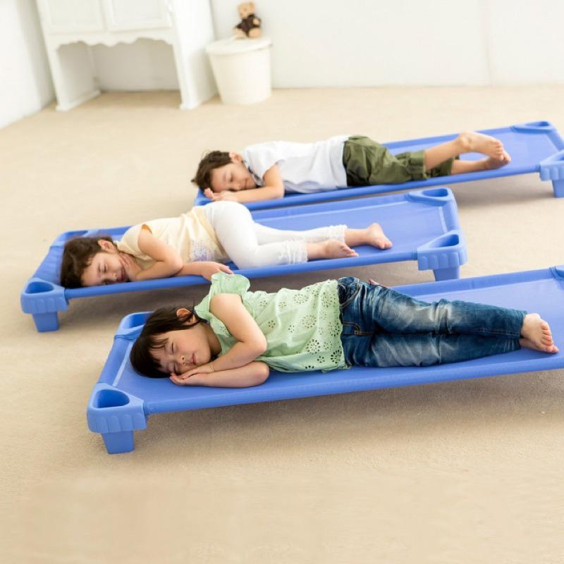 ❰免運❱ Weplay 地板床 台灣製造 睡床 兒童床 專屬小床 可堆疊 教室必備 幼教用品 上學上課 幼稚園 親子中心-細節圖3