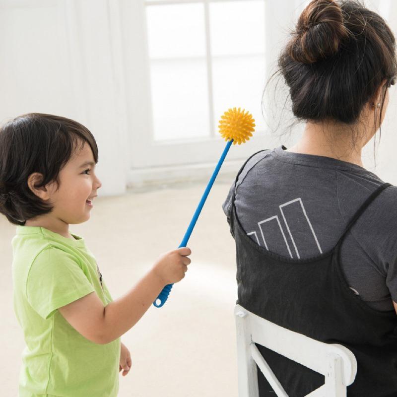 ❰免運❱ Weplay 觸覺棒 7cm球 台灣製造 捶打按摩 運動器材 復健器材 觸覺刺激 平衡訓練 幼教銀髮 舒緩減壓-細節圖4