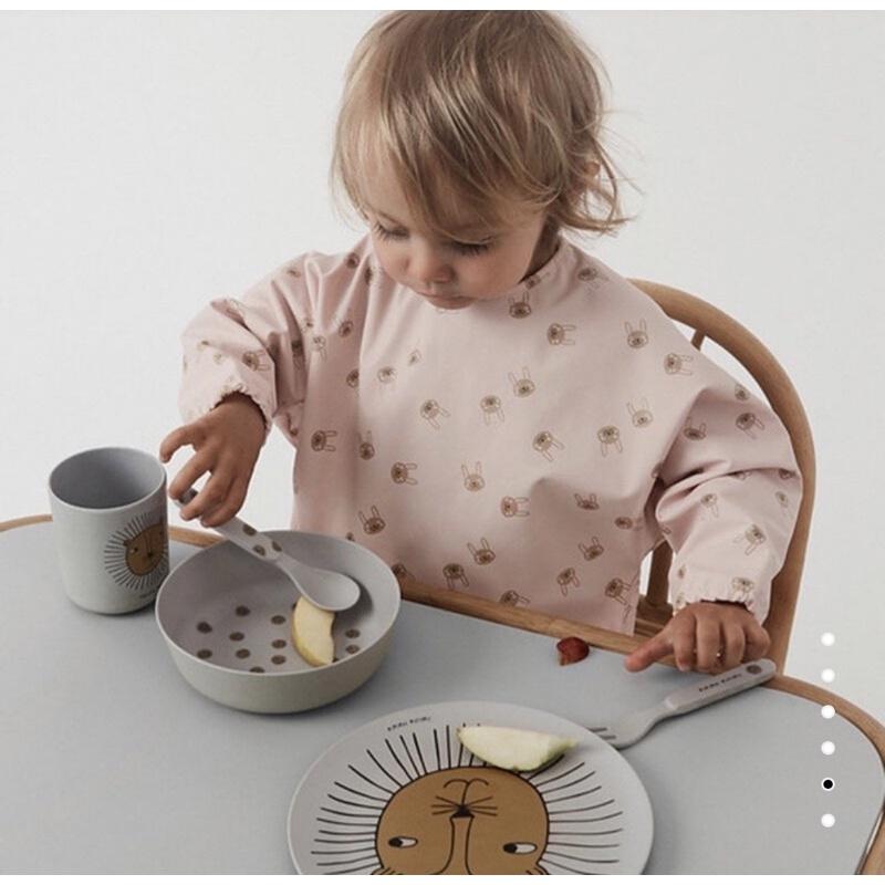 ❰免運❱ OYOY 防水圍兜衣 台灣製造 圍兜 嬰兒用品 用餐 畫畫 抑菌防蟎 QSHION-細節圖2