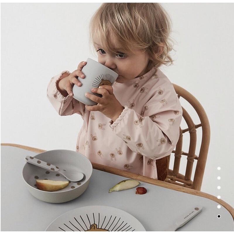 ❰免運❱ OYOY 防水圍兜衣 台灣製造 圍兜 嬰兒用品 用餐 畫畫 抑菌防蟎 QSHION-細節圖3