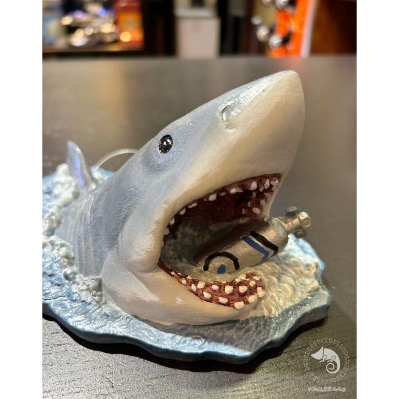 蛋叔叔-JAWS-大白鯊吞食氣瓶/公仔/巨齒鯊/UNIVERSAL/環球影城/IKEA/食人鮫/The Meg/鯊魚-細節圖4