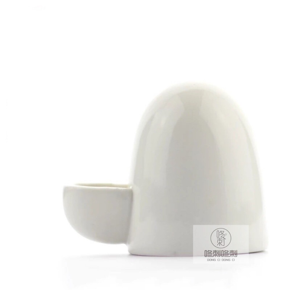 咚刺咚刺 陶瓷純白飲水器 水瓶 喂水器 瓷水瓶 防翻防傾倒 刺蝟首選-細節圖3