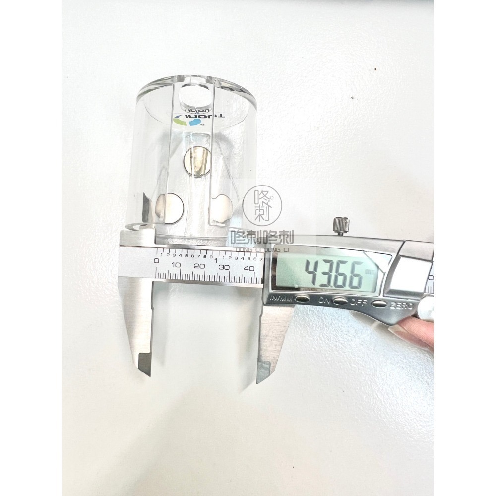 咚刺咚刺 磁吸式水瓶架 防翻防頂水瓶架 刺蝟 倉鼠 水瓶固定架-細節圖2