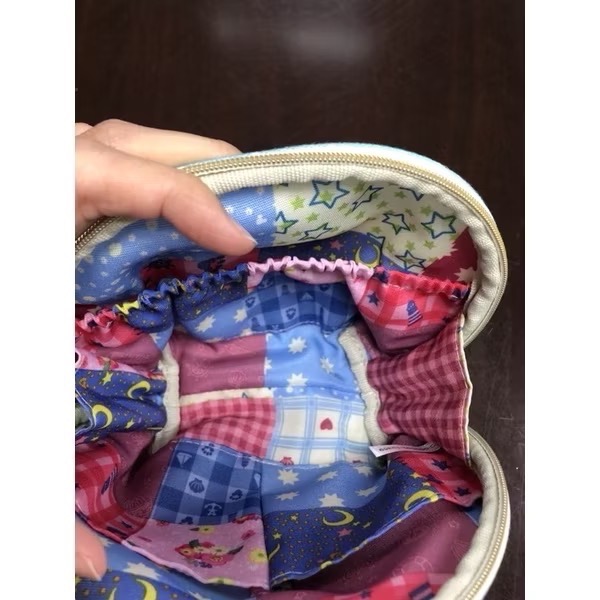 全新品💮 日本🇯🇵帶回限量東京海洋迪士尼 限定15週年許願達菲Duffy 雪莉梅與好友化妝包、萬用包-細節圖3