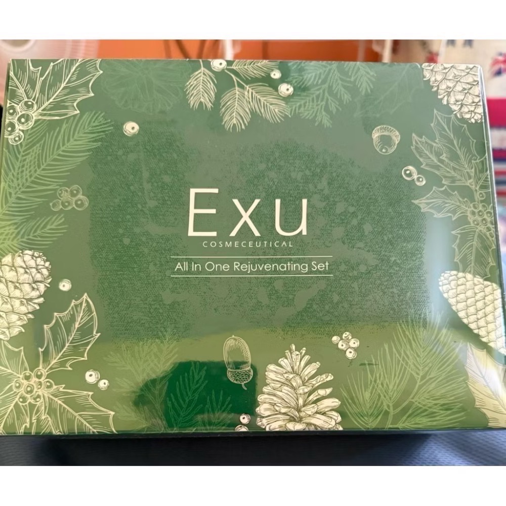 全新品💮EXU 全能煥顏組 贈送禮物 極潤全能精華&A醇煥顏精華油 使用期限：2027/08/11（全新未拆包裝）