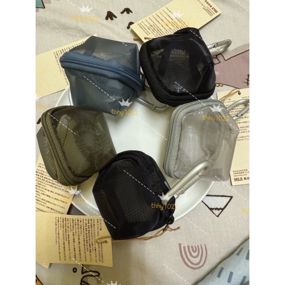 全新品⛄️日本🇯🇵帶回 無印良品 MUJI尼龍網眼 零錢包 小錢包 扣環小袋 收納袋 耳機帶 收納小袋 掛包袋