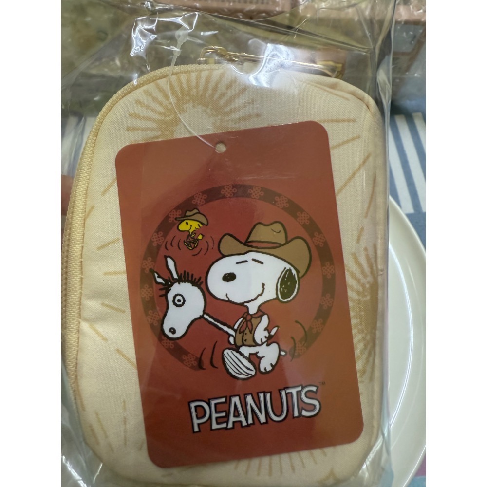 全新品🥜 7-11 Peanuts 金馬開運 馬年限定 史努比 雙層零錢包奶茶色、圓形零錢包、耳機包-細節圖6