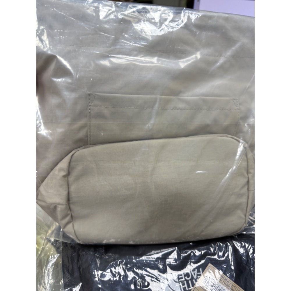 全新品🎒韓國🇰🇷The North Face 北臉 微風水桶包 束口小包 手提包 肩背包 斜背包 水桶包-細節圖3