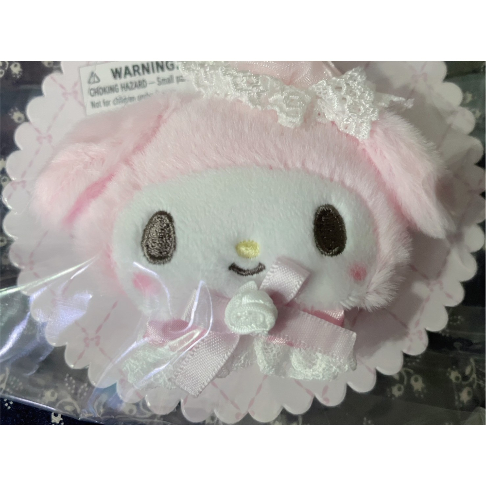 奶油點心兔~全新正版三麗鷗商品，Lady My Melody 生日系列美樂蒂絨毛娃娃造型髮夾-細節圖3