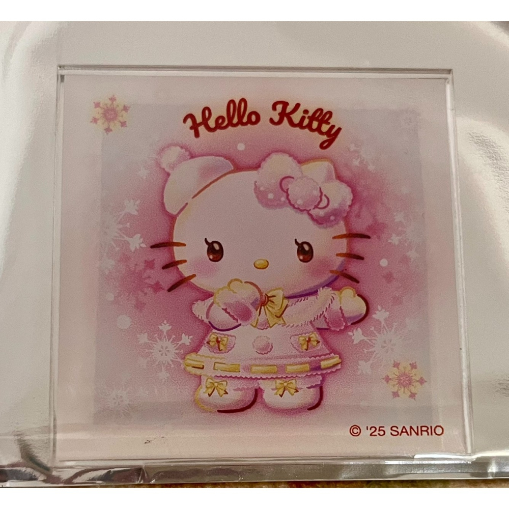 奶油點心兔~日本三麗鷗和諧樂園限定販售，冬季白色聖誕系列盲盒確認款：Kitty&丹尼爾壓克力材質磁鐵一對販售~-細節圖2