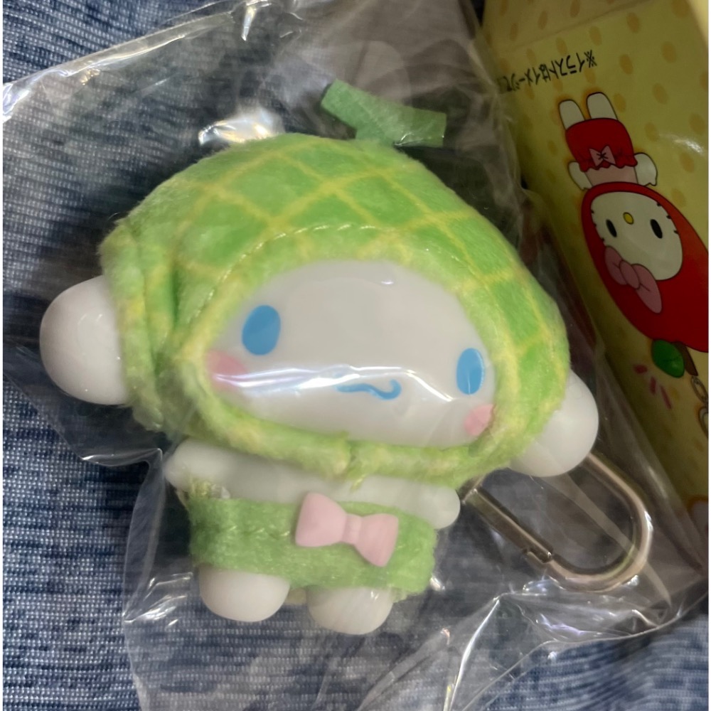 奶油點心兔~已絕版三麗鷗水果盲盒鑰匙圈：酷企鵝/Hello Kitty拆盒確認款~拆售-規格圖1