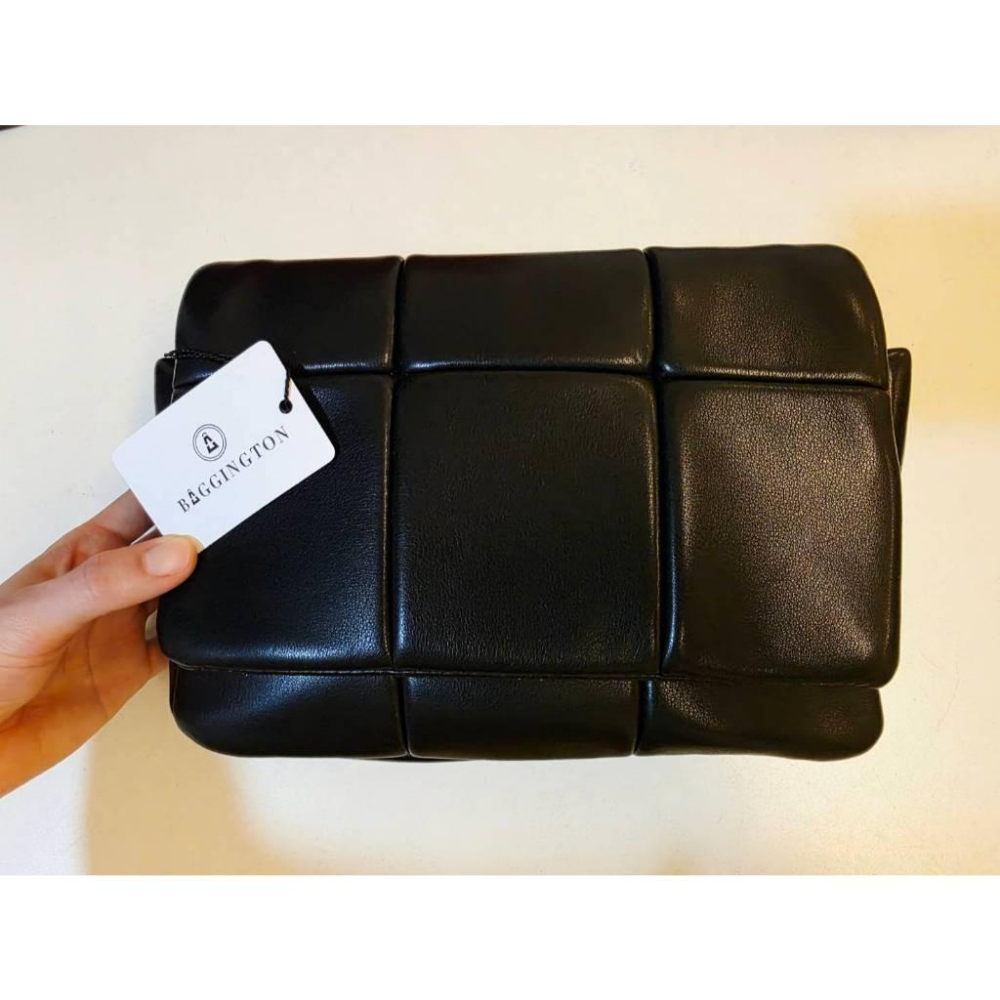 關注折價 全新【Baggington】Irie方格斜背包 黑色 百搭 可放長夾-細節圖4