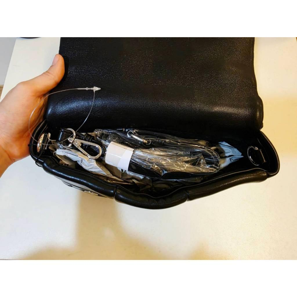 關注折價 全新【Baggington】Irie方格斜背包 黑色 百搭 可放長夾-細節圖5