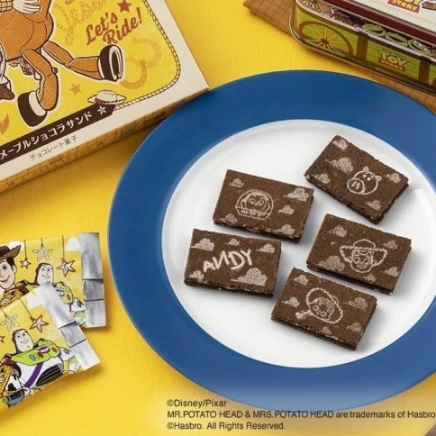 ArielWish日本東京迪士尼聯名TOKYO BANANA玩具總動員蜂糖巧克力酥脆餅乾-日本製-鐵罐款-現貨*1在台-細節圖5