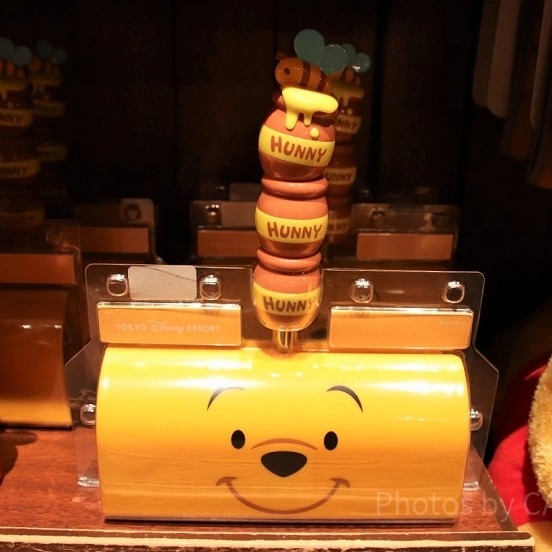 Ariel Wish-日本東京迪士尼Disney蜂蜜黃小熊維尼立體蜂蜜罐把手滾輪除塵貼紙沾黏徹底清潔毛絮居家必備現貨-細節圖2