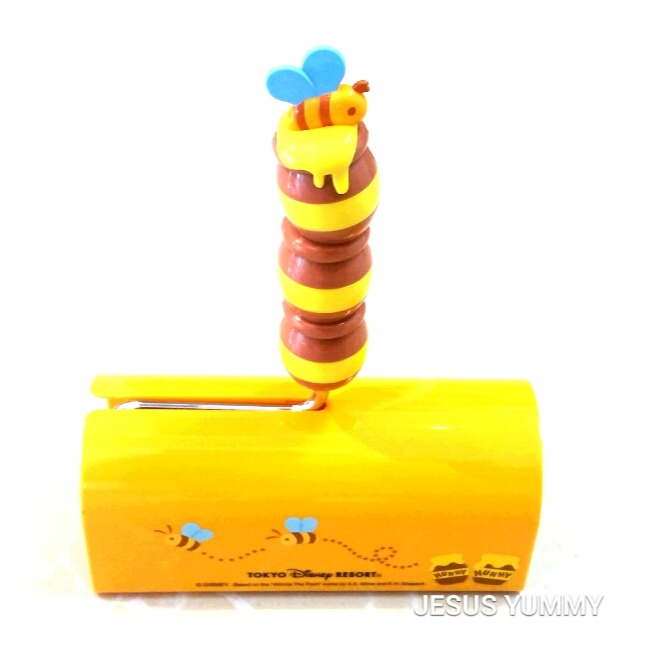 Ariel Wish-日本東京迪士尼Disney蜂蜜黃小熊維尼立體蜂蜜罐把手滾輪除塵貼紙沾黏徹底清潔毛絮居家必備現貨-細節圖4