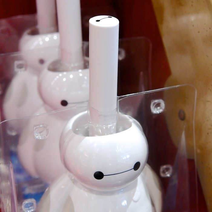 Ariel Wish日本東京迪士尼Disney大英雄天團杯麵BAYMAX灰塵刷雞毛撢子撣子除塵刷子除塵把最後一個絕版品-細節圖3