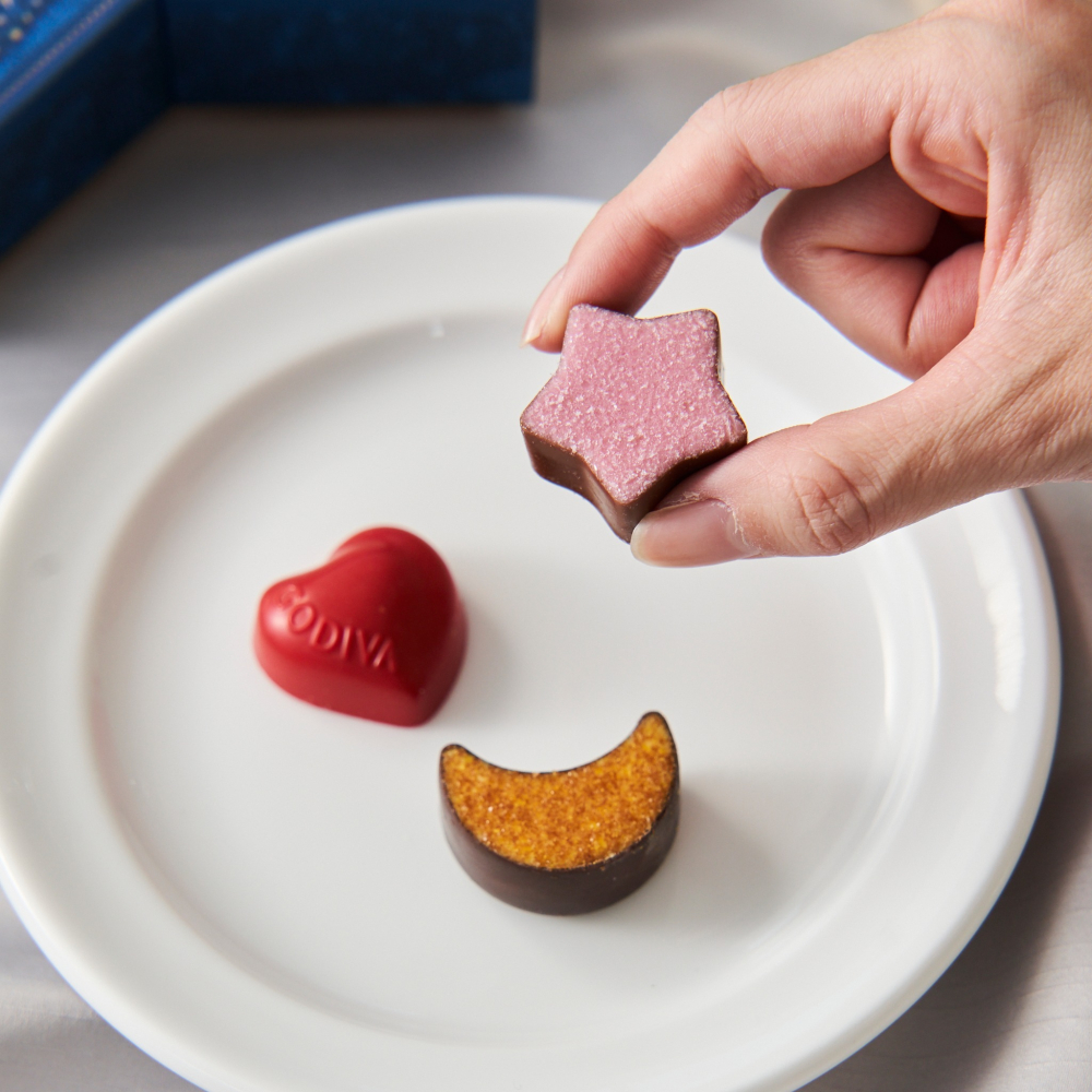 Ariel Wish日本限定2025限量版GODIVA情人節巧克力夢幻夜空星辰大海燙金月光珠寶盒立體星星禮盒-絕版珍藏版-細節圖7